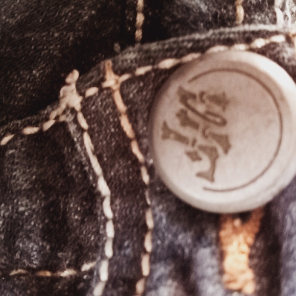 Wallflower Daisy Dukes - Picture 2 of 4